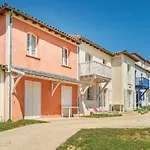 Maison Spacieuse Avec Terrasse Pour 8 Personnes - Api-1-52-1371 *