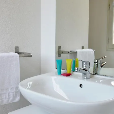 Maison Spacieuse Avec Terrasse Pour 8 Personnes - Api-1-52-1371 Carla-Bayle