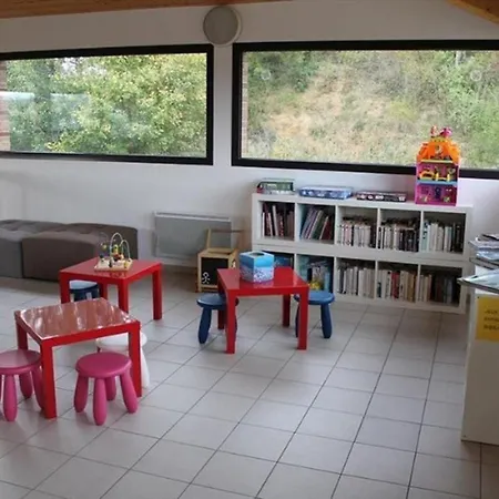 Maison Spacieuse Avec Terrasse Pour 8 Personnes - Api-1-52-1371 Campeggio Carla-Bayle