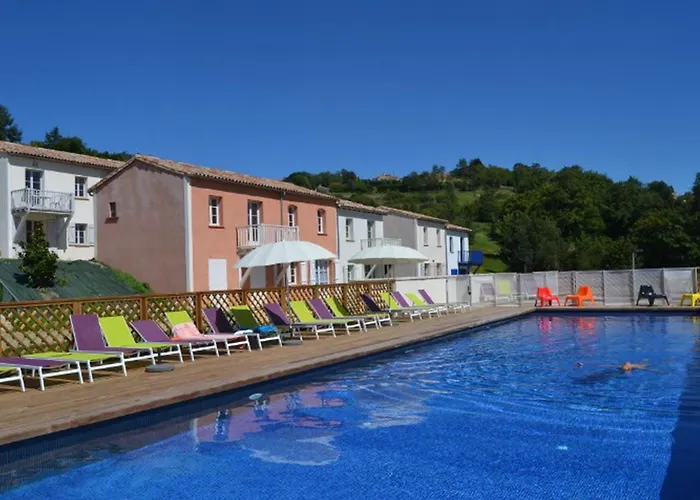 Maison Spacieuse Avec Terrasse Pour 8 Personnes - Api-1-52-1371 *