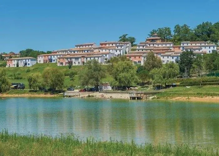 Kemp Maison Spacieuse Avec Terrasse Pour 8 Personnes - Api-1-52-1371 *