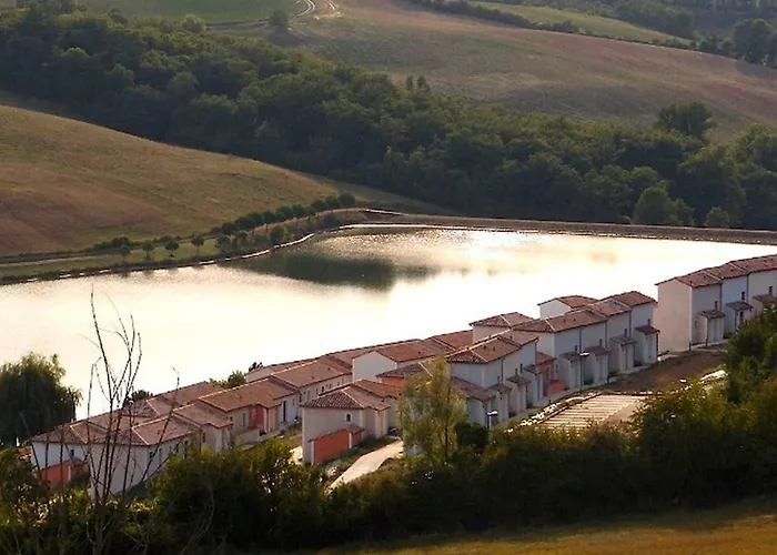Maison Spacieuse Avec Terrasse Pour 8 Personnes - Api-1-52-1371 * Carla-Bayle